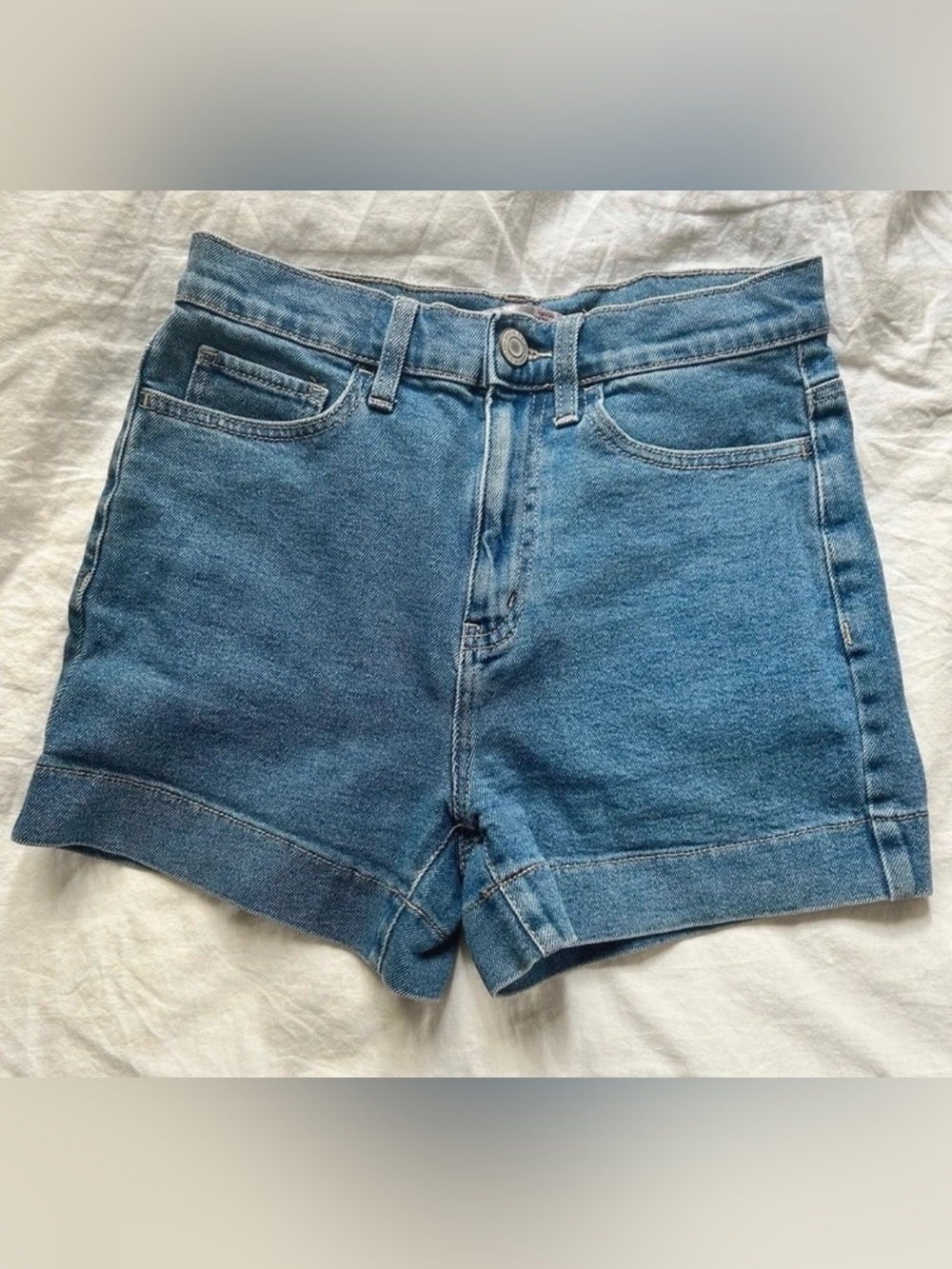 SO Women's Mid-Rise Blue Denim Shorts